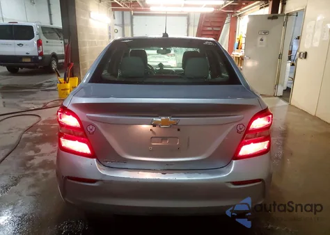 2017 Chevrolet Sonic Ls z USA, uszkodzony, nr VIN 1G1JB5SH4H4138622